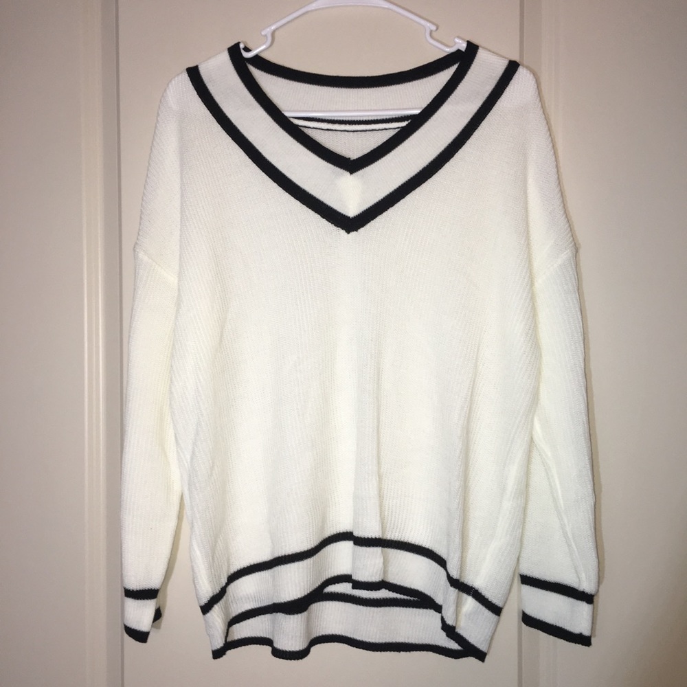 【3 for $10】V-neck thin sweater
